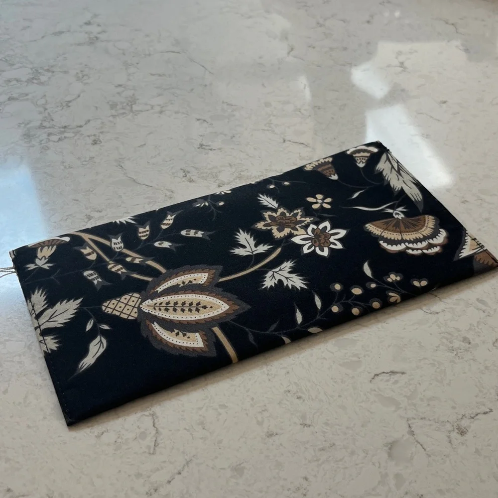 Vera Bradley size 10”
